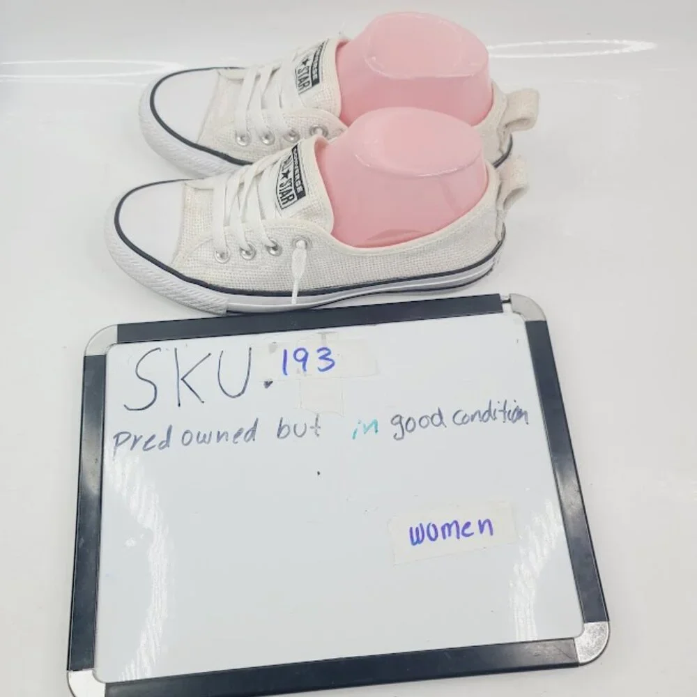 Converse Women's White Chuck Taylor All‎ Star 547239C Casual Sneaker Size 6